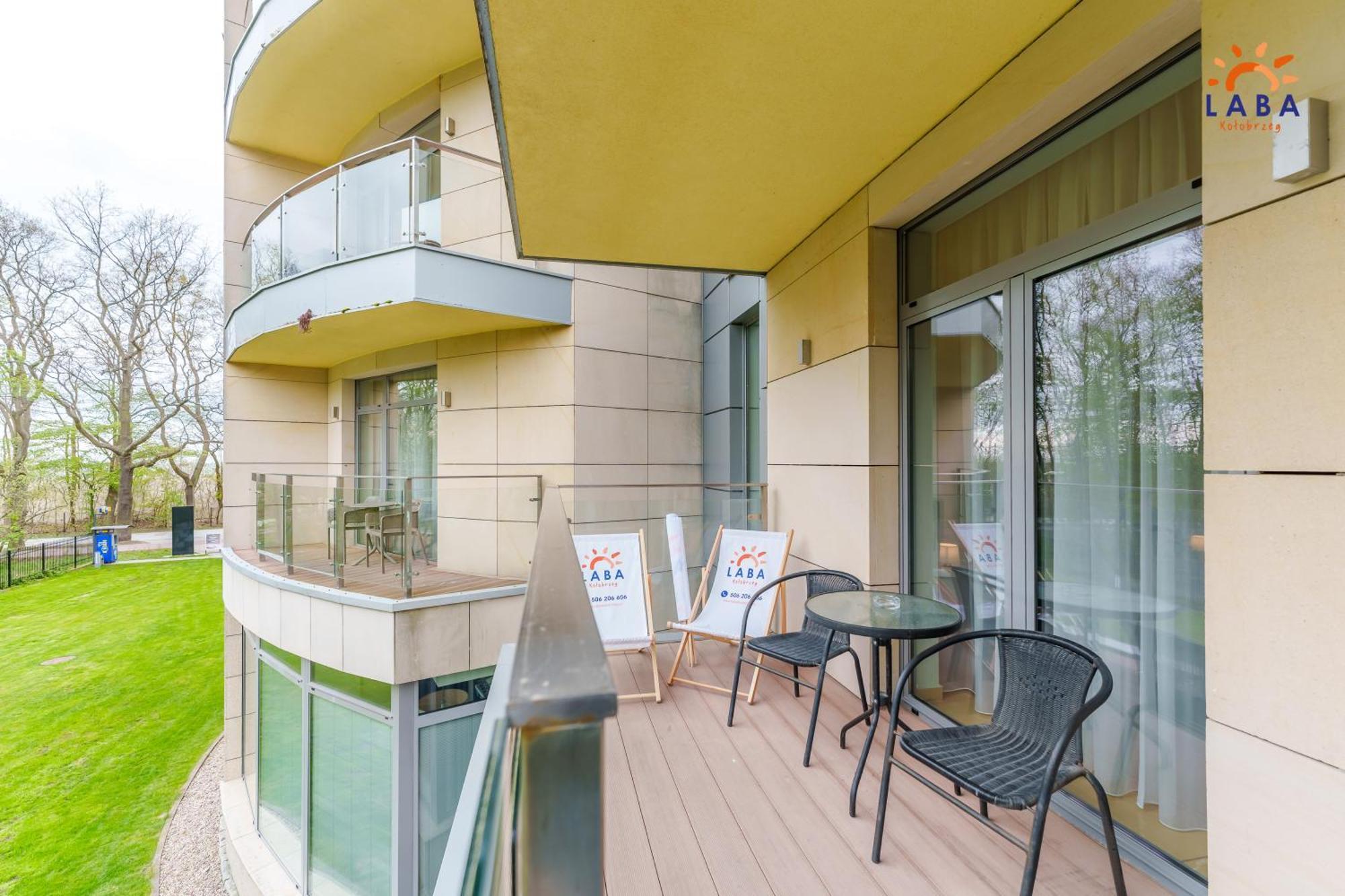 Laba Kolobrzeg Apartamenty Diune Z Parkingiem Ngoại thất bức ảnh