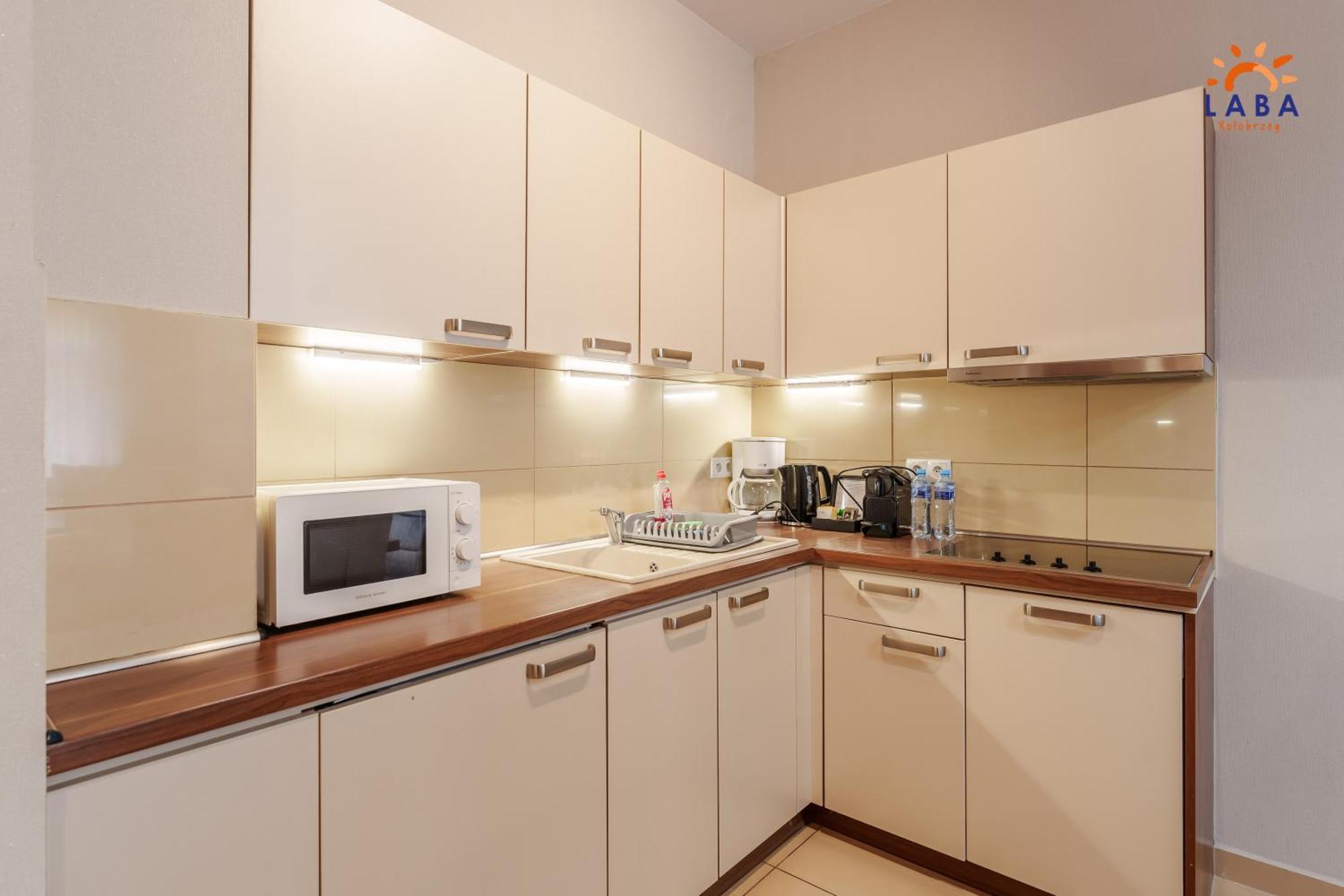 Laba Kolobrzeg Apartamenty Diune Z Parkingiem Ngoại thất bức ảnh