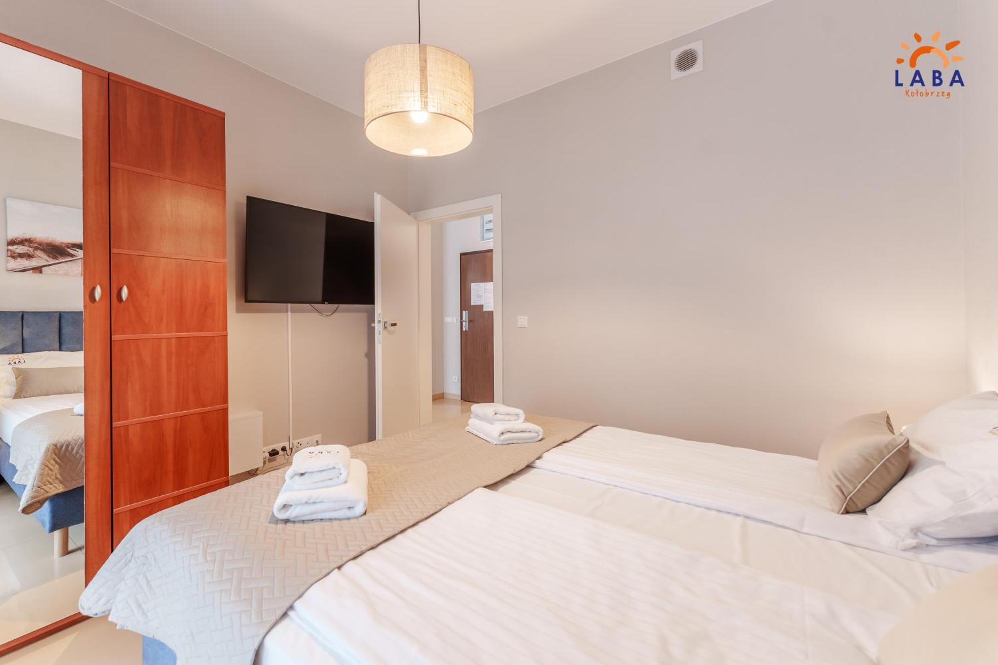Laba Kolobrzeg Apartamenty Diune Z Parkingiem Ngoại thất bức ảnh