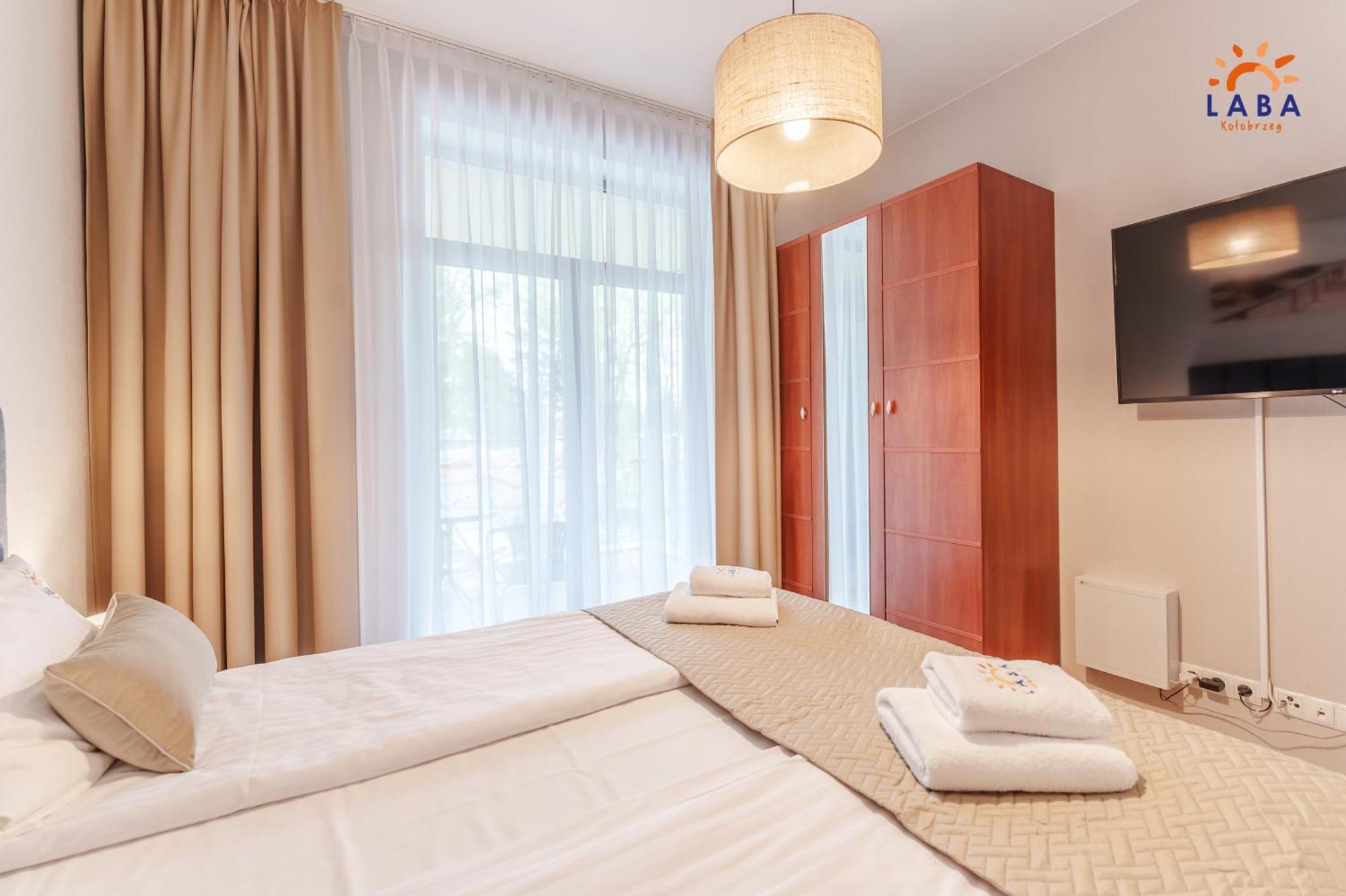 Laba Kolobrzeg Apartamenty Diune Z Parkingiem Ngoại thất bức ảnh